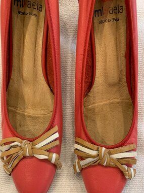 Mikaela Leather Heels Pink Coral Made in Spain Size 36 EU (5.5 -6 US) Cute Bow